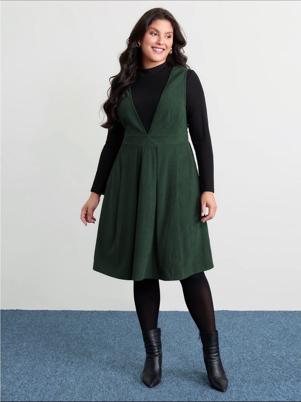 BloomChic Deep Green V-Neck Midi Pinafore Dress